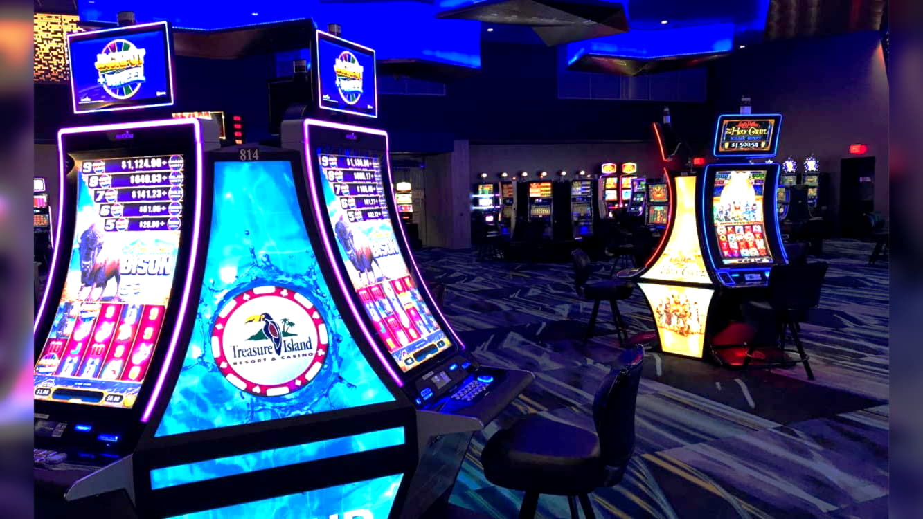uptown pokies review